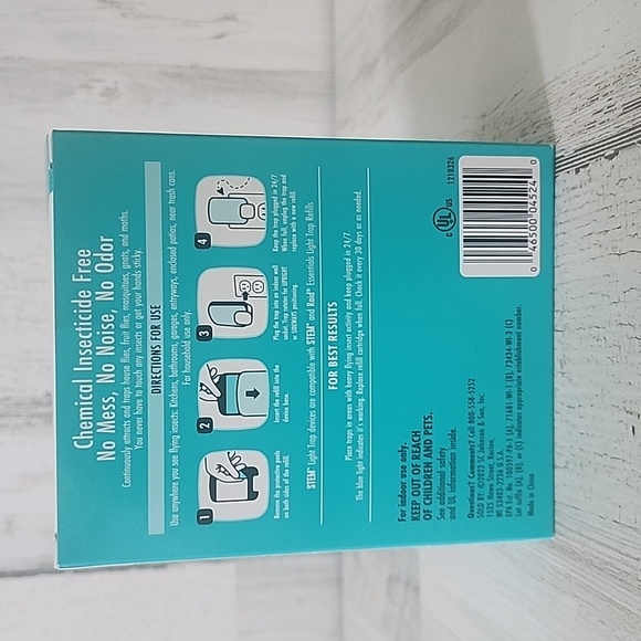 STEM flying insects light trap starter kit 1 device 1 refill chemical free NEW - Picture 2 of 4